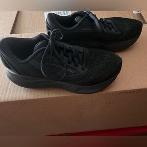 Brooks Women ADRENALINE 24
GTS Black Running Shoes 6.5W